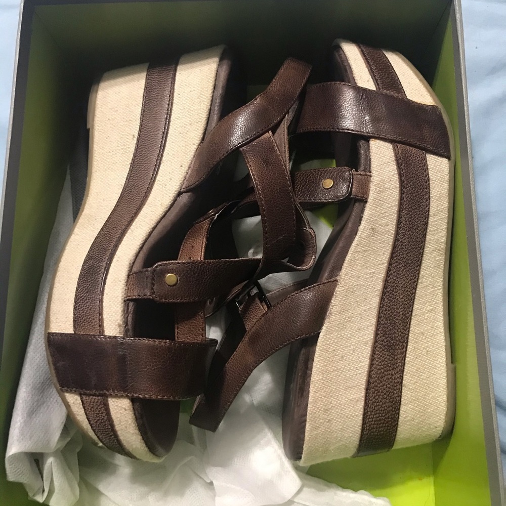 Antelope shoes